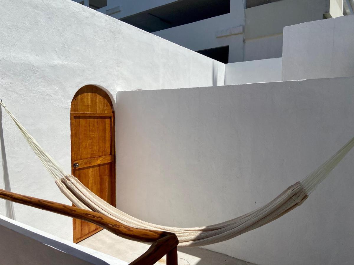 Mio Cancun Hotel Boutique Kültér fotó Hammock in a hotel